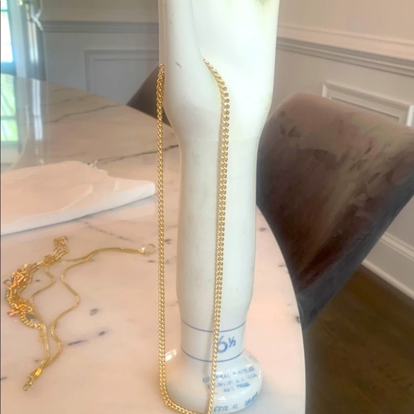 NEW HIGH END  Gold Plated Cuban Link Necklace 21” GIFT BOX - Picture 4 of 9